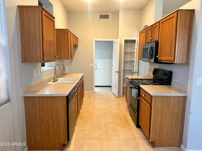 Photo - 3951 E San Pedro Ave