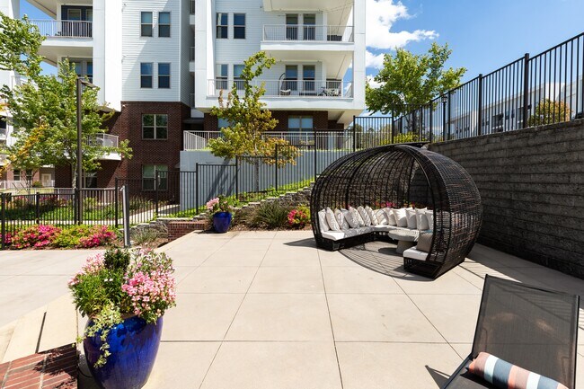 550 Northridge