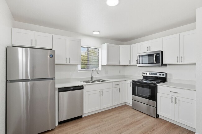 Building Photo - The Vine