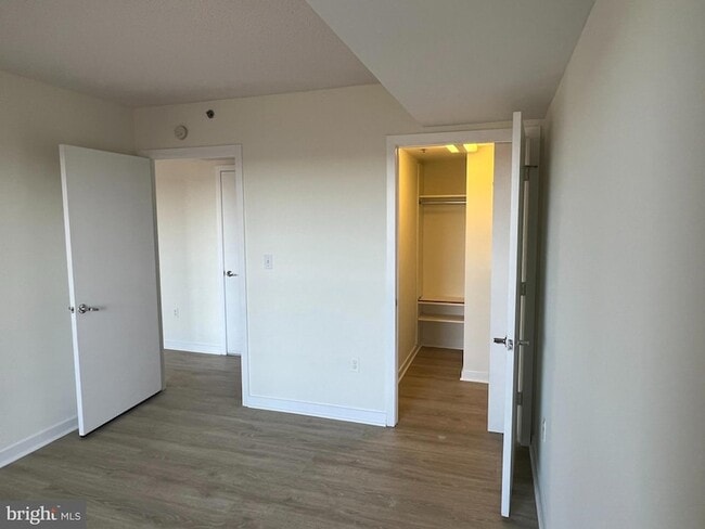 Photo - 1275 25th St NW Unidad 711