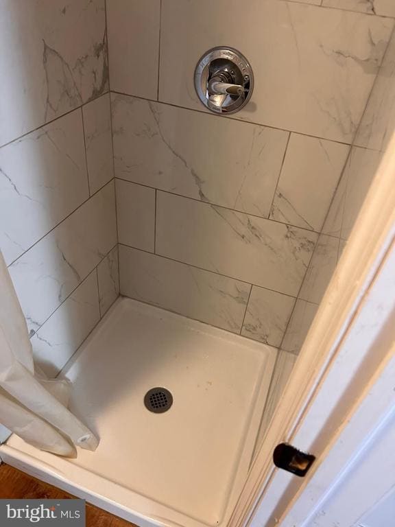 Photo - 15929 Dorset Rd