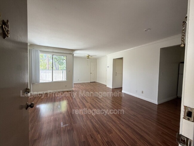 Photo - 5460 Concord Blvd Unit Apt B4