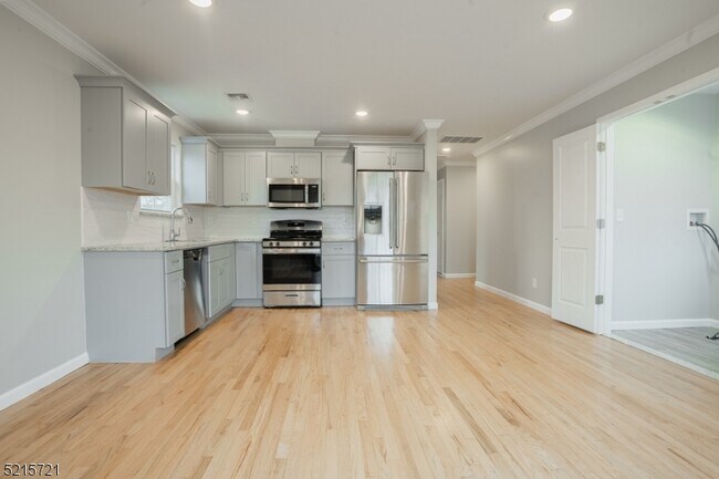 Photo - 172 Reid St Unit 2