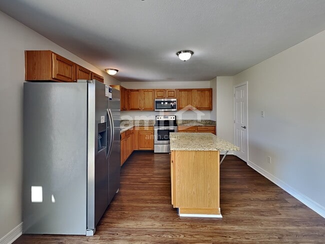 Photo - 302 Triple Crown Way