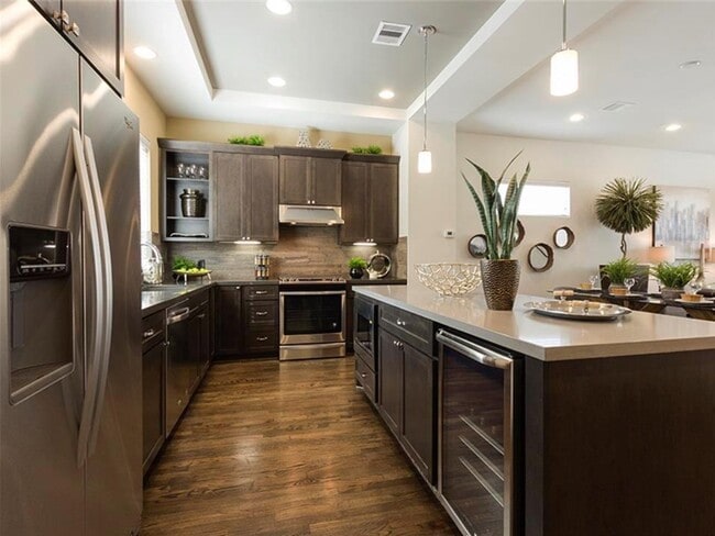 Photo - 346 Eado Park Cir