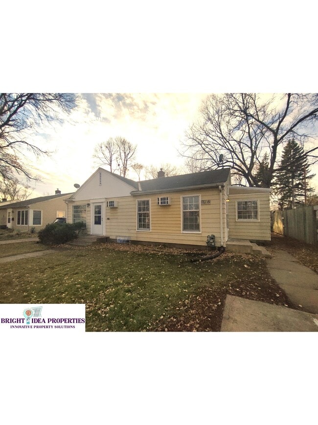 Building Photo - 4055 Welcome Ave N Unit 4055
