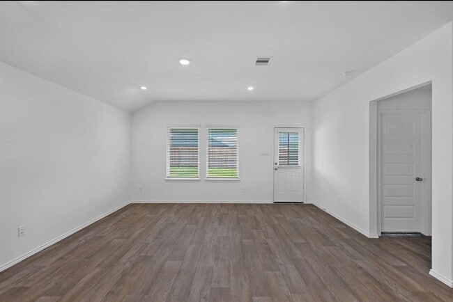Photo - 4243 Brinkworth Dr