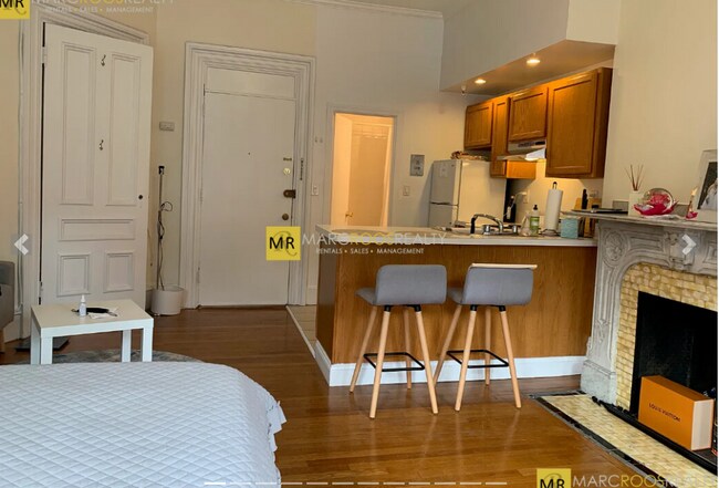 Photo - 307 Beacon St Unit 4