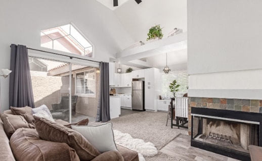 Photo - 1633 E Lakeside Dr