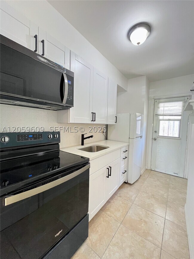 Photo - 420 NE 14th Ave Unit 3