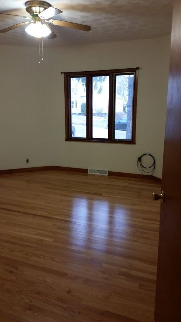 Building Photo - 416 Hamilton St Unit 1st Floor