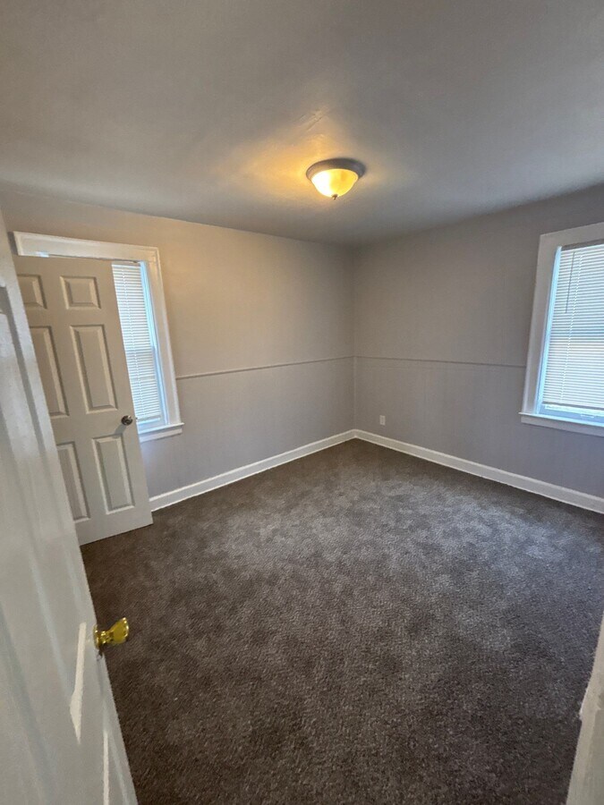 Photo - 4232 Waverly St Unit 4234 upper