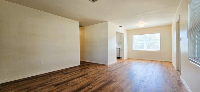 Photo - 706 Wildabon Ave