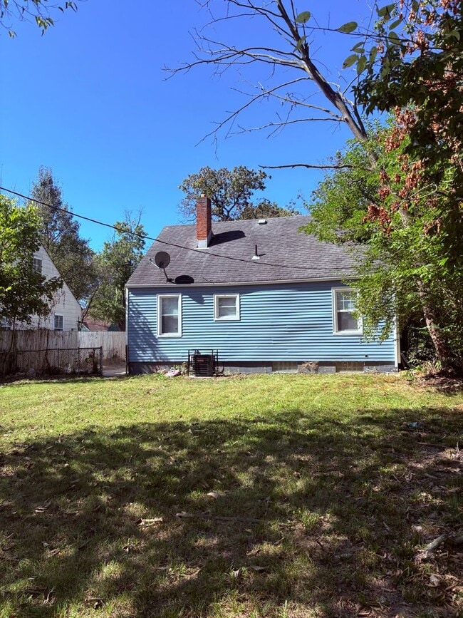 Photo - 2552 Renwood Pl