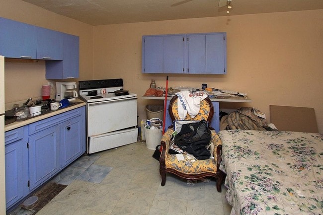 Photo - 3925 Mohr Ave N