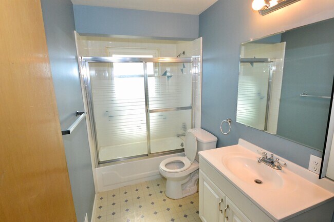 Photo - 5440 Nolan St