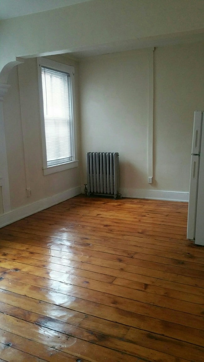 Photo - 44 S Prince St Unit 3