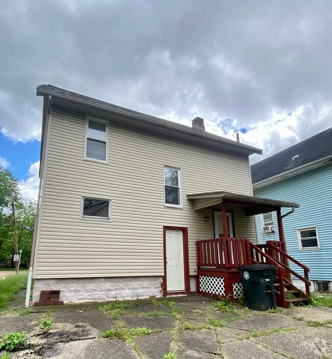 Building Photo - 202 Denver St Rental