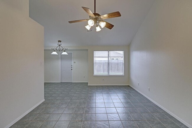 Photo - 7933 Elk Dr