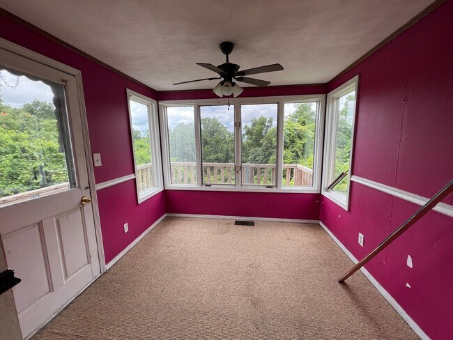 Photo - Welcome to this charming 2-bedroom, 1-bathroom home located in the desirable area of Creve Coeur,...