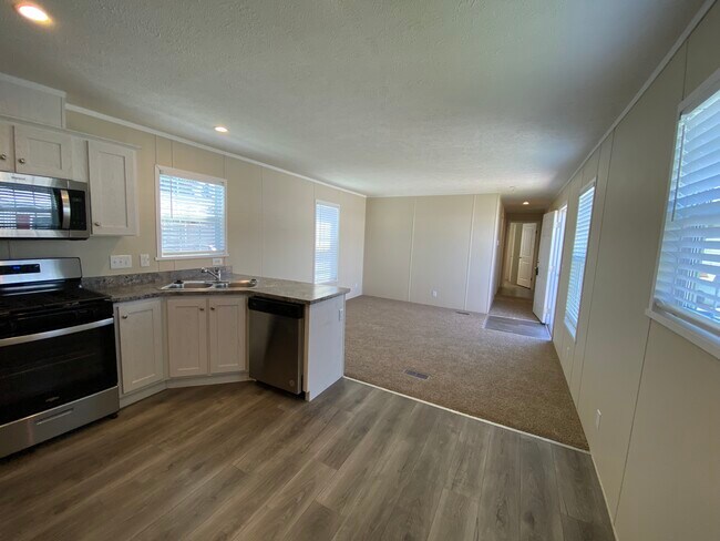 Photo - 3660 S Lapeer Rd