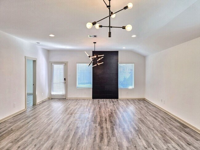 Photo - 28931 Lupo River Ct