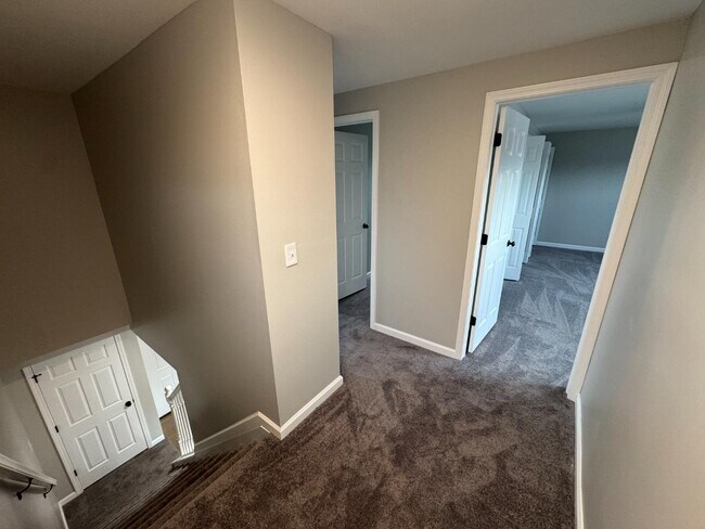 Photo - 8106 Warner Rd