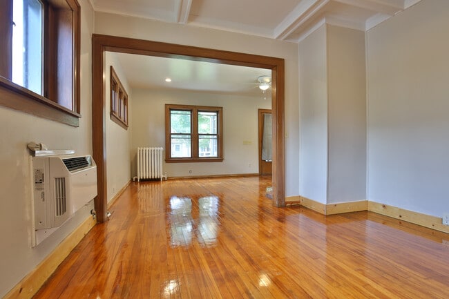 Dining Room - 3500 Garfield Ave Unit 1