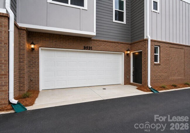 Photo - 8931 Sharonbrook Dr