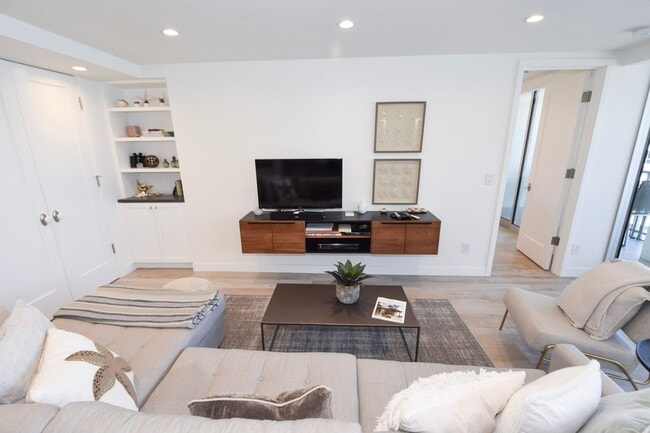 Photo - 1720 Avenida Del Mundo Unit Vacation Rental