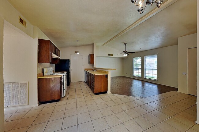 Photo - 7313 Pineberry Rd