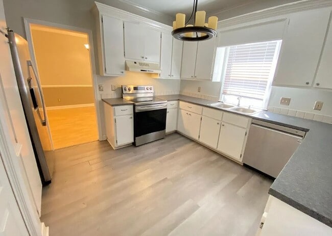 Photo - 261 Conrad Cir