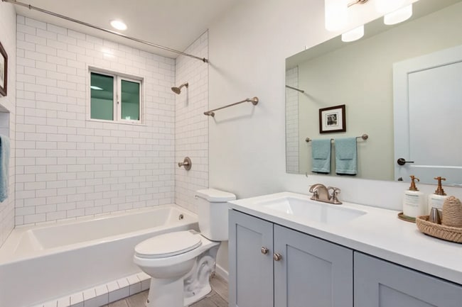 Building Photo - 5107 N 28th Dr Unit 3