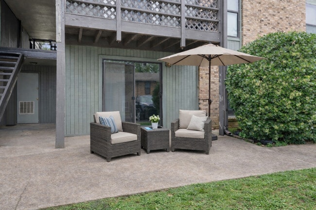 Photo - The Grove on Spring