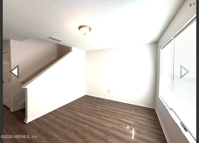 Photo - 3067 Harbison St