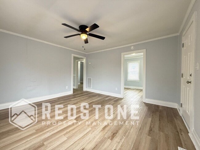 Photo - 348 Foster St