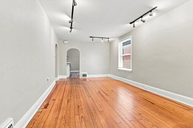 Photo - $2,845.95, 3 bed, 1 bath, located in Denver with New Appliances