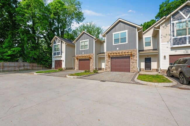 Photo - Lee Street B3