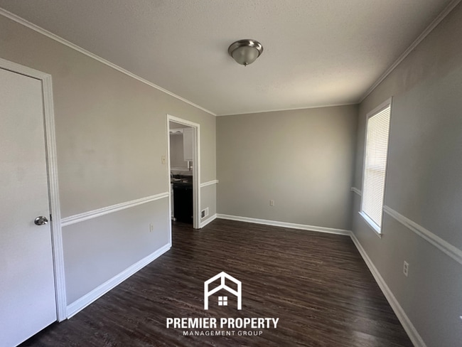 Photo - Beautiful 3BR/2BA Bartlett Cove | 1,668 Sq Ft, Brick Fireplace & Dual Dining Areas