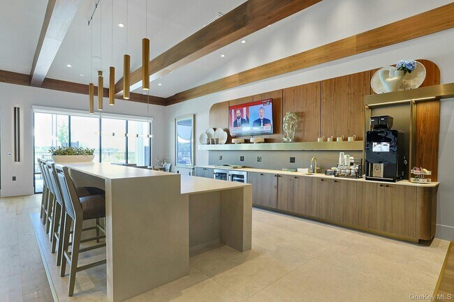 Photo - 5310 Lucy Ct Unit 5310