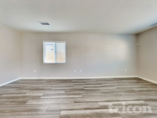 Photo - 8941 Elk Ravine Dr