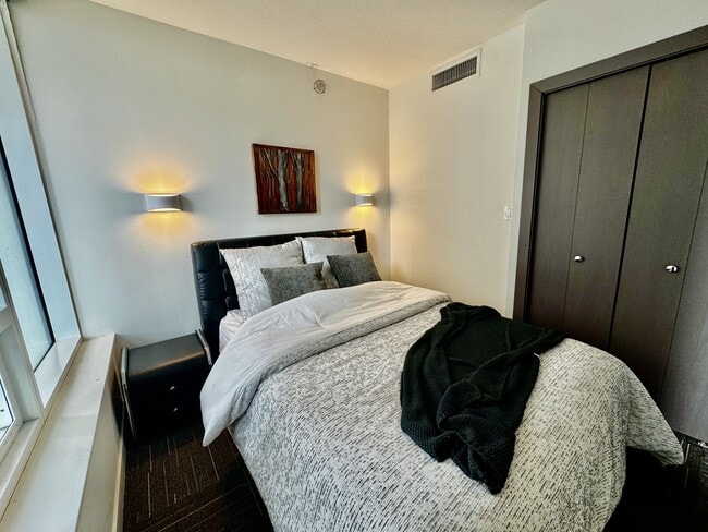 Photo - 38 Smithe St