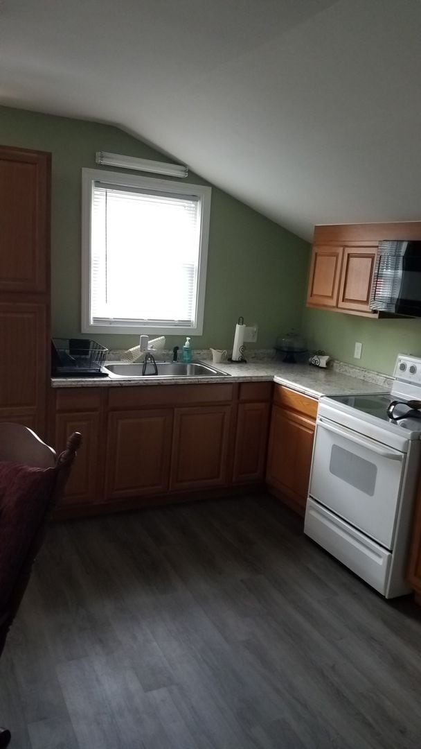 Photo - 1-Bedroom 1-Bath Fully Furnished Apartment