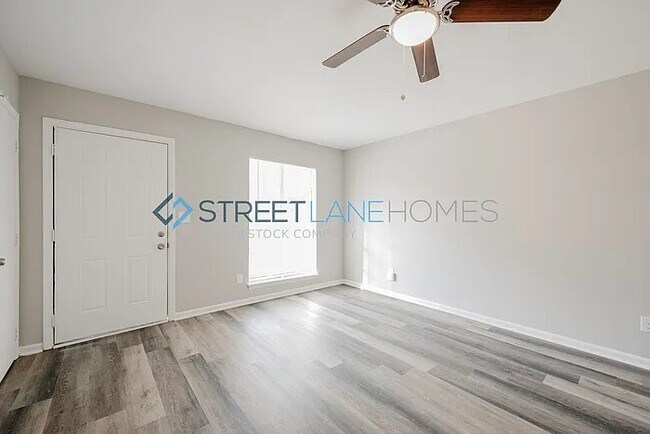 Photo - 3601 Dunhill Dr