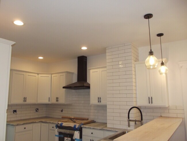 Photo - 10918 Ashbury Ave