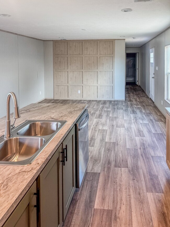 Photo - 1628 Paradela Pl