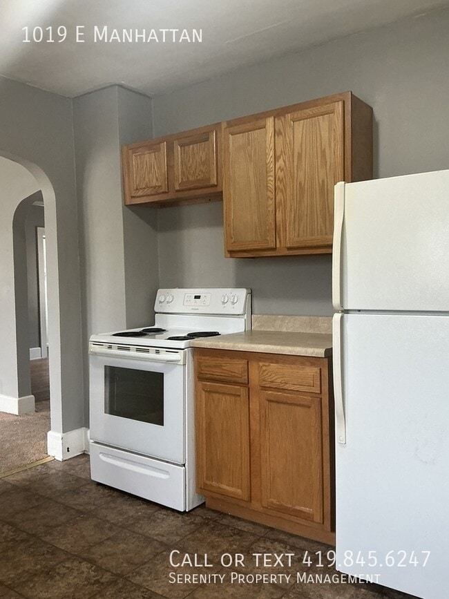 Photo - 1019 E Manhattan Blvd