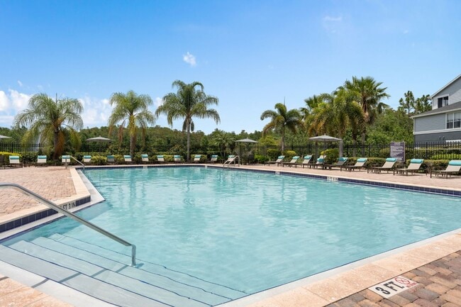 Photo - ARIUM Crowntree Lakes