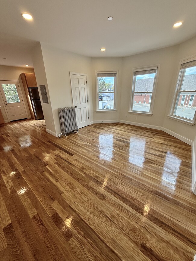 Photo - 124 Chestnut St Unit 002R