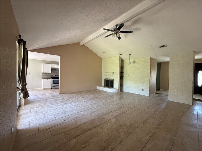 Photo - 514 W Castle Harbour Dr
